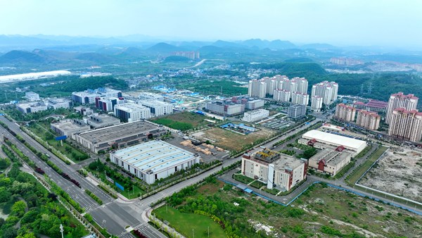 �F���^�����\�I�̙C��������W Ϳ���z