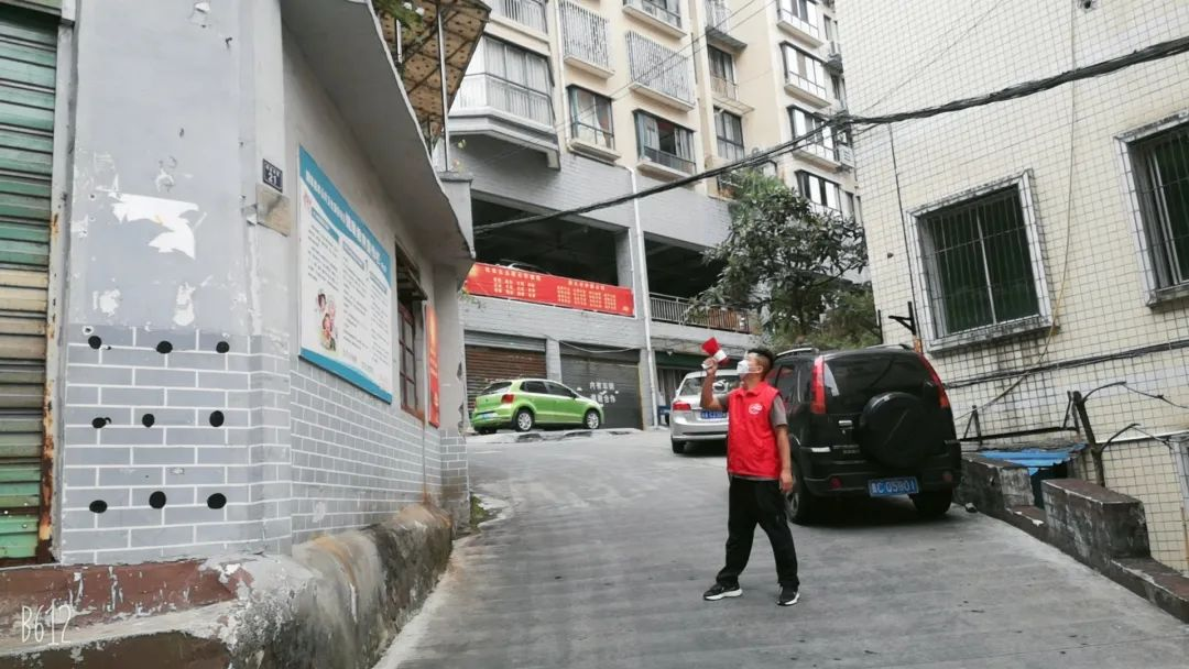 匯川區洗馬辦：“七規范”  助力核酸檢測有序有效。