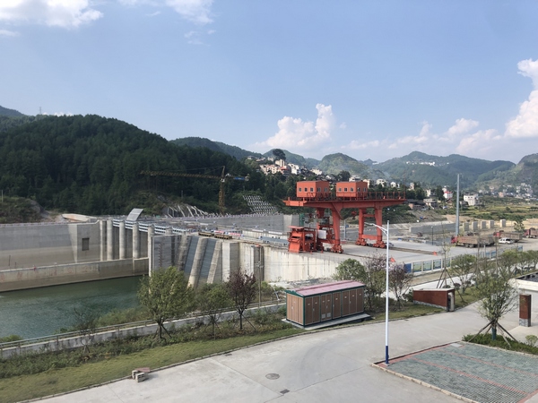 旁海航電樞紐主體工程全面完成。