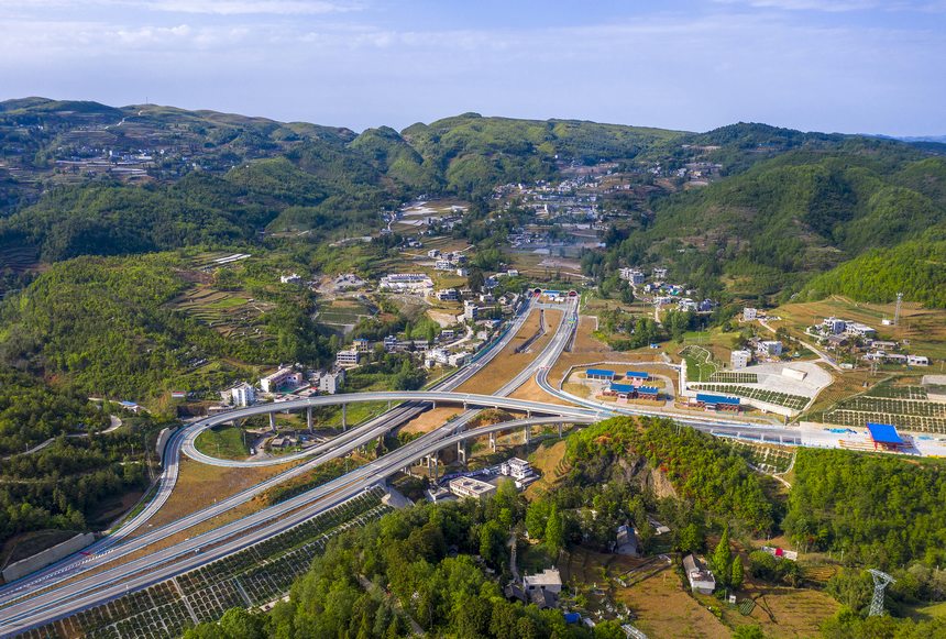 鎮赫高速哲莊互通。