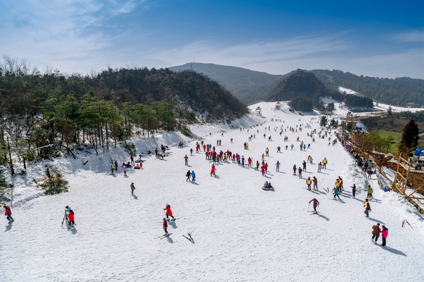 俯瞰玉舍雪山滑雪場。玉舍雪山滑雪場供圖