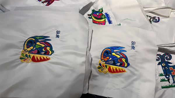 水城農民畫兔年春節作品成果展示。貴州夜郎風文化有限公司供圖