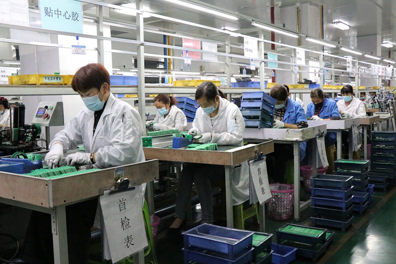 貴州貴航新能源科技有限公司鋰電池生產線 張雪建 攝