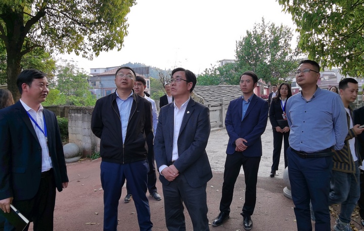 貴州省教育廳到平壩區調研，