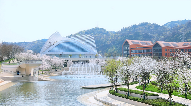 貴陽鐵建城項目都市文化示范區。中國鐵建地產貴州公司供圖