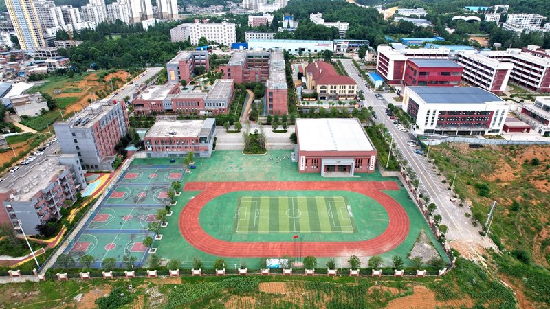 修文縣第九小學。查姜維攝