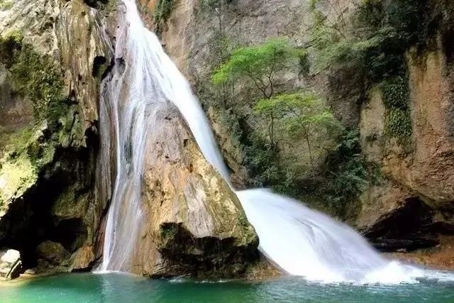 杉木河四道瀑。黔東南州文體廣電旅游局供圖