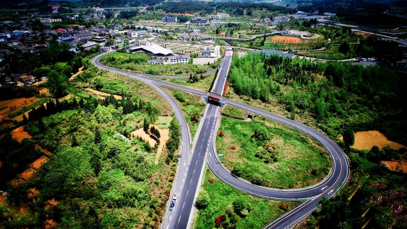 S101貴獅線羊昌互通匝道。貴陽公路管理局供圖