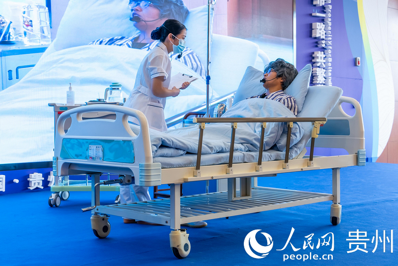 2023中國—東盟職業院校技能大賽護理技能競賽現場。人民網記者 涂敏攝