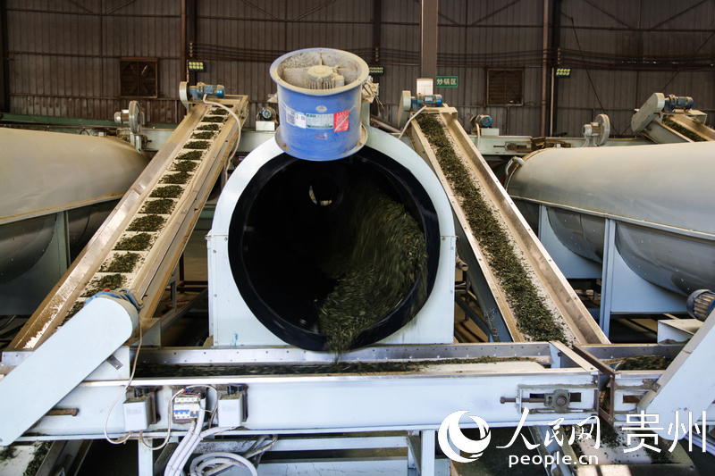 宏源公司生產加工車線一隅。人民網 王秀芳攝