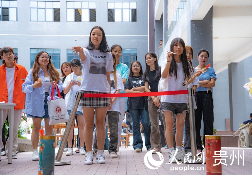 中秋國慶游園會活動現場。人民網 陽茜攝