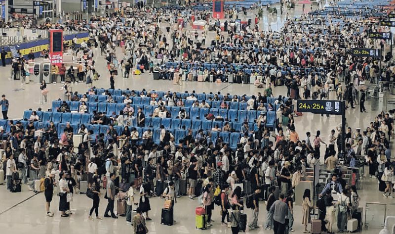 9月29日，俯瞰貴陽北站候車大廳。