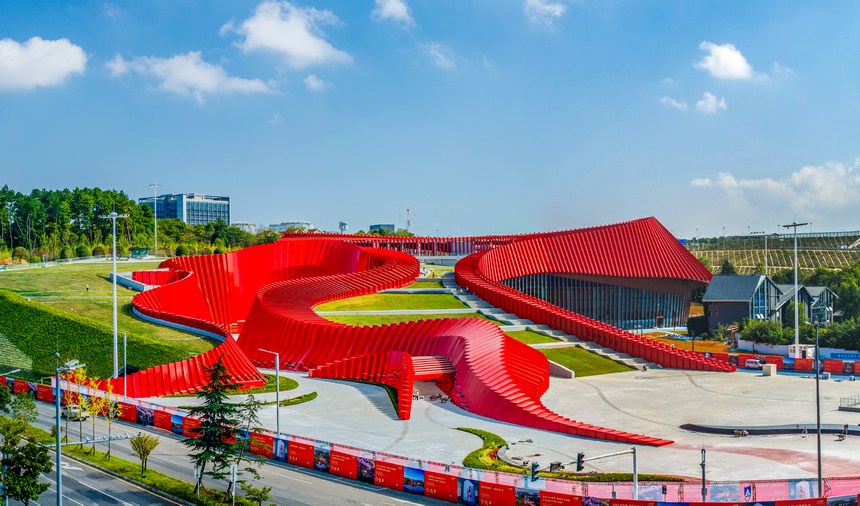 航拍“紅飄帶”。主辦方供圖