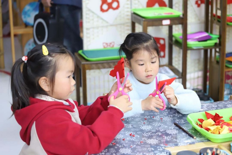 高質量發展調研行｜ 寫好“后半篇文章”讓易地搬遷兒童快樂成長【2】