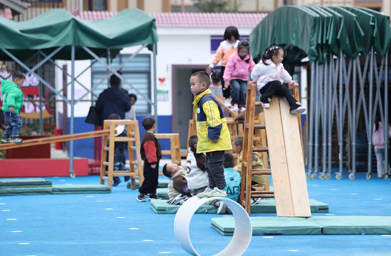 高質量發展調研行｜ 寫好“后半篇文章”讓易地搬遷兒童快樂成長【7】