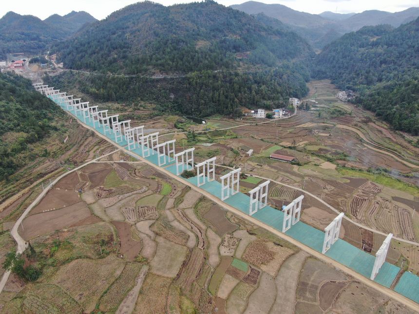 谷硐大橋。貴州貴平高速公路有限公司供圖