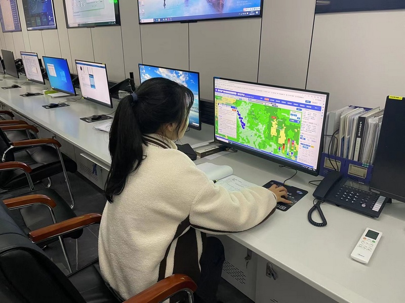 做好氣象監測。