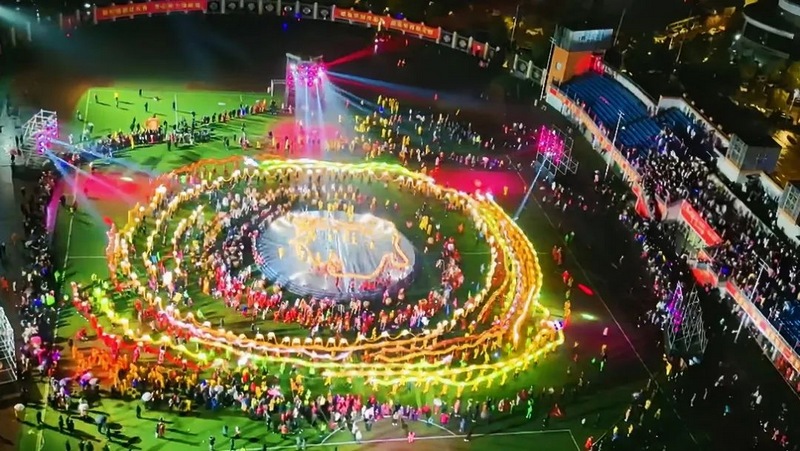 1江口龍燈茶燈大匯演 萬人齊聚慶佳節.jpg