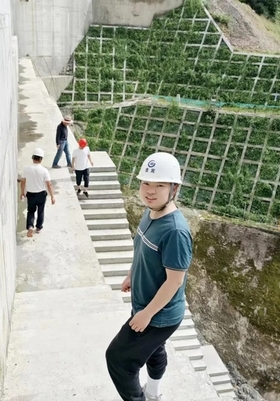 馮楚橋：工作在高壩結構科研一線的尖兵