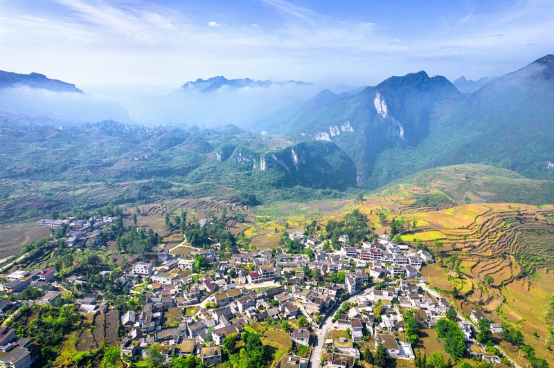 2024年5月5日，貴州省黔西市五里布依族苗族鄉中心村景色（無人機照片）。