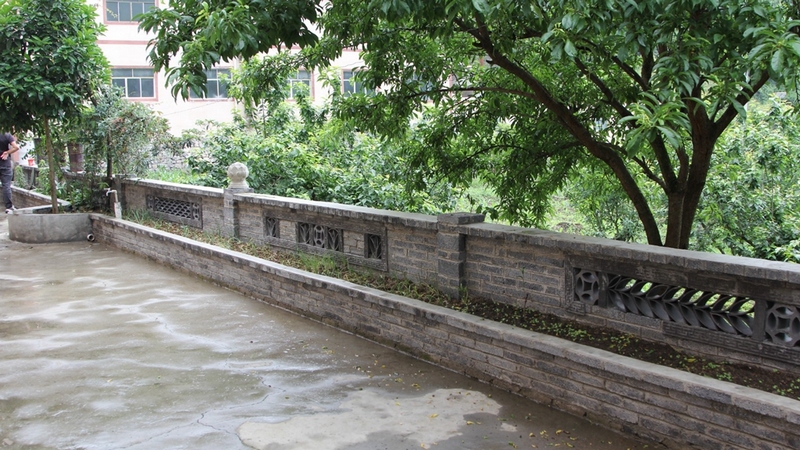 修文縣六廣鎮六廣河峽谷的驛泉村，不少村民的房屋庭院，正在靜悄悄實現著“變裝” 修文縣融媒體中心姜繼恒 攝