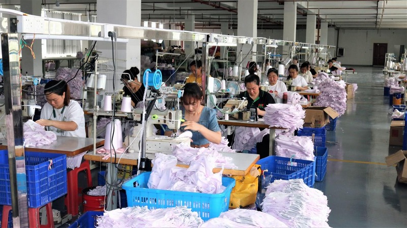 銅仁七狼豪生產車間。