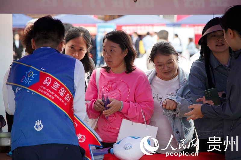 活動現場。人民網 龍章榆攝