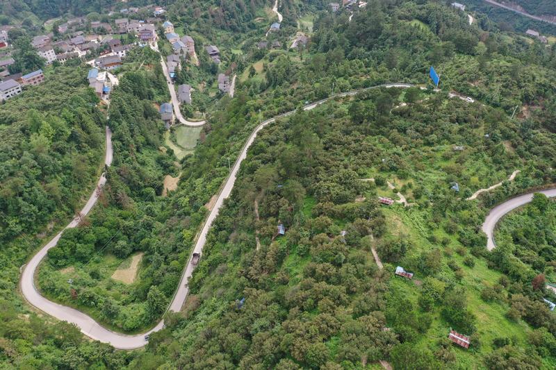 劍河縣境內的“四好農村公路”。