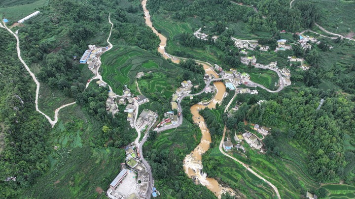 建設“四好農村路” 織就鄉村“幸福網” 。