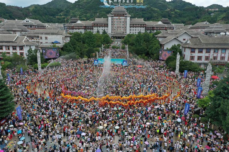 貴州劍河：水龍狂歡 樂享清涼夏日