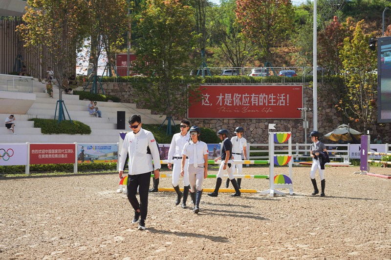 訓練賽現場。貴陽國際馬術運動中心供圖 (6)