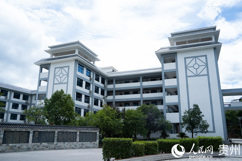 臺江縣民族中學校園一角。人民網 陽茜攝