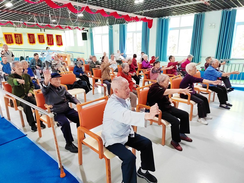 興義市安佳坪東頤養園社工開展服務活動。