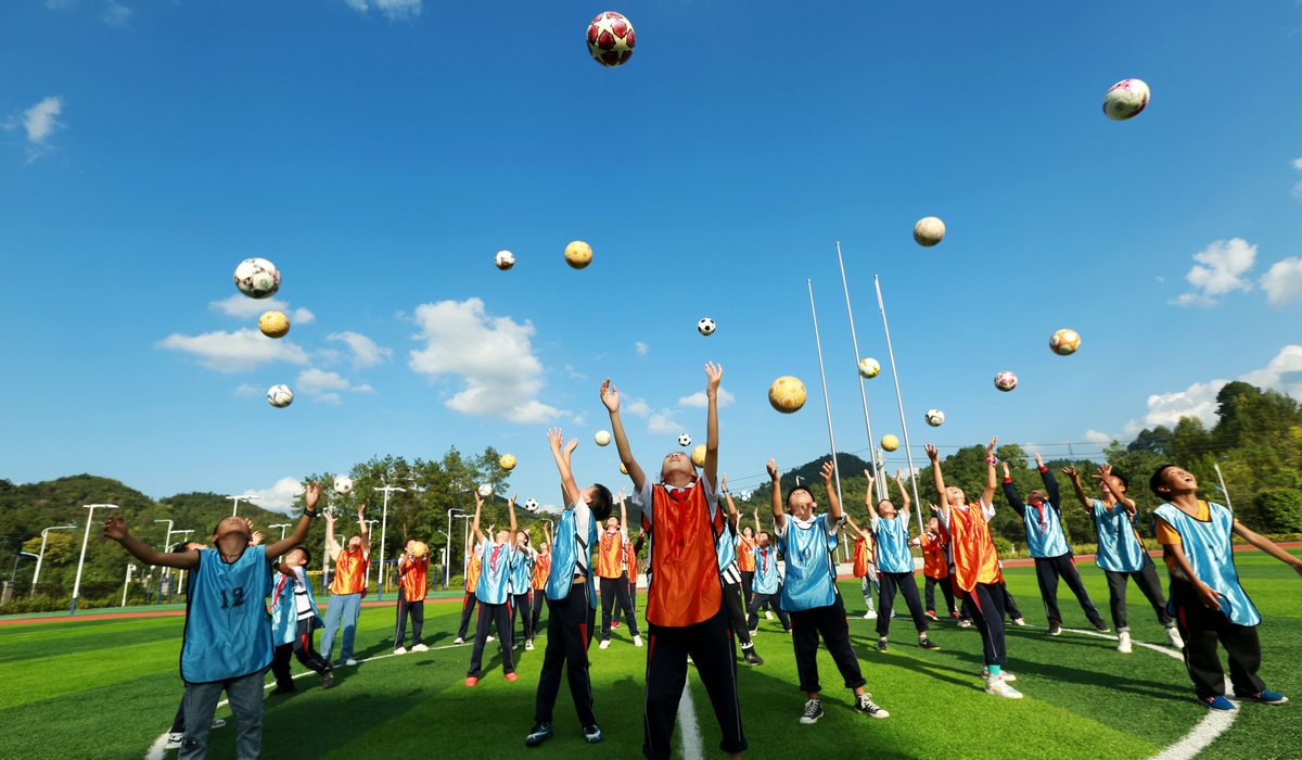 貴州省足球進校園有聲有色