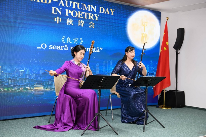 貴州歌舞劇院藝術家表演。傅永山攝