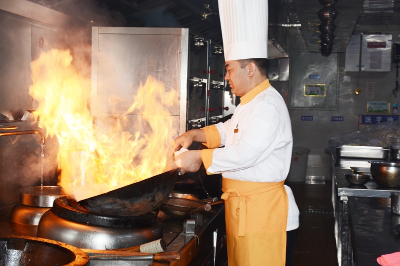 貴州烹飪名師秦立學。貴州飯店供圖