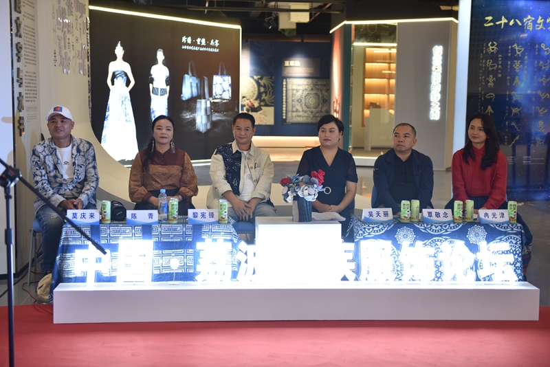 出席論壇嘉賓。