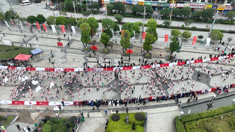 運動會跑步比賽。