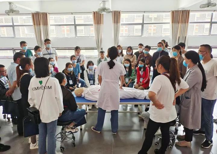 臺盟中央在畢節市舉辦“筑夢醫者”赫章基層醫生培訓班。