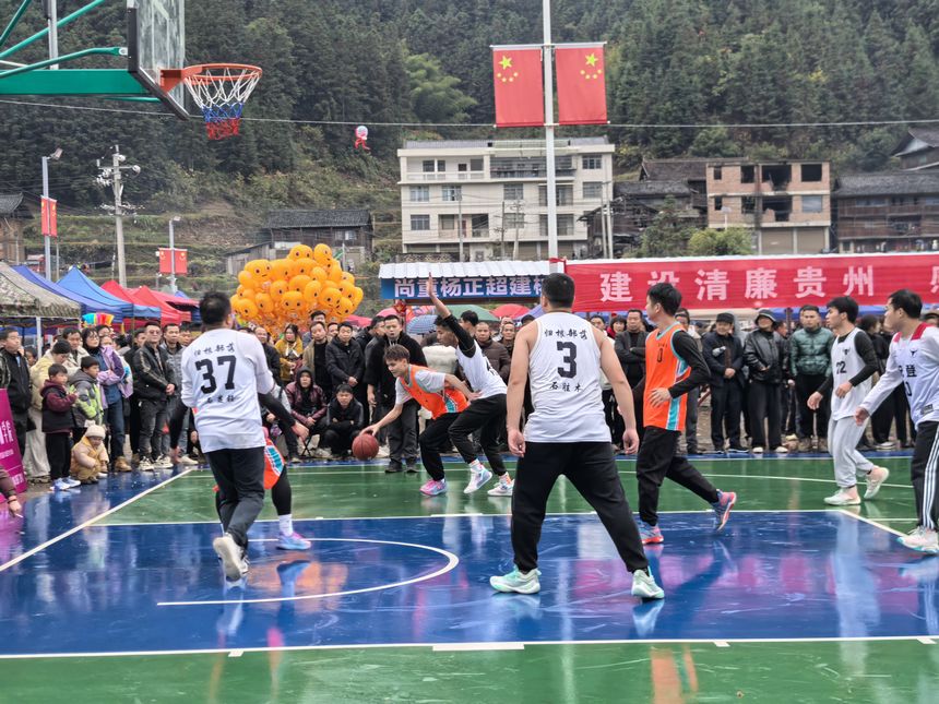 2024黎平·中國侗年蓋寶侗寨分會場籃球賽事活動。彭秋翠攝