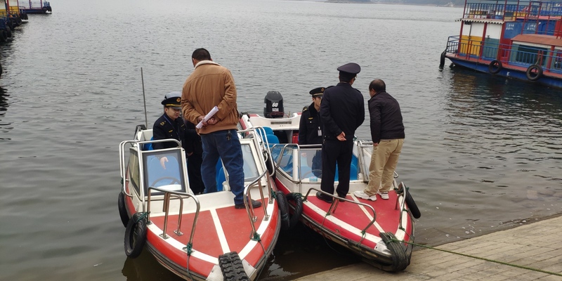 (2)執法檢查。 龔曉宏 攝5.jpg