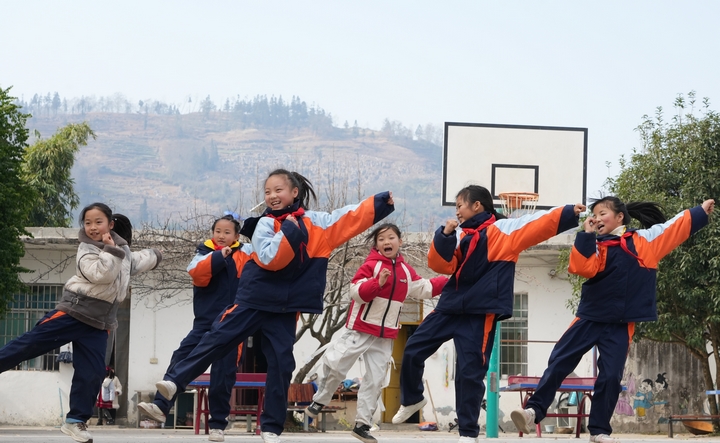 舞蹈社團學生正在練舞。