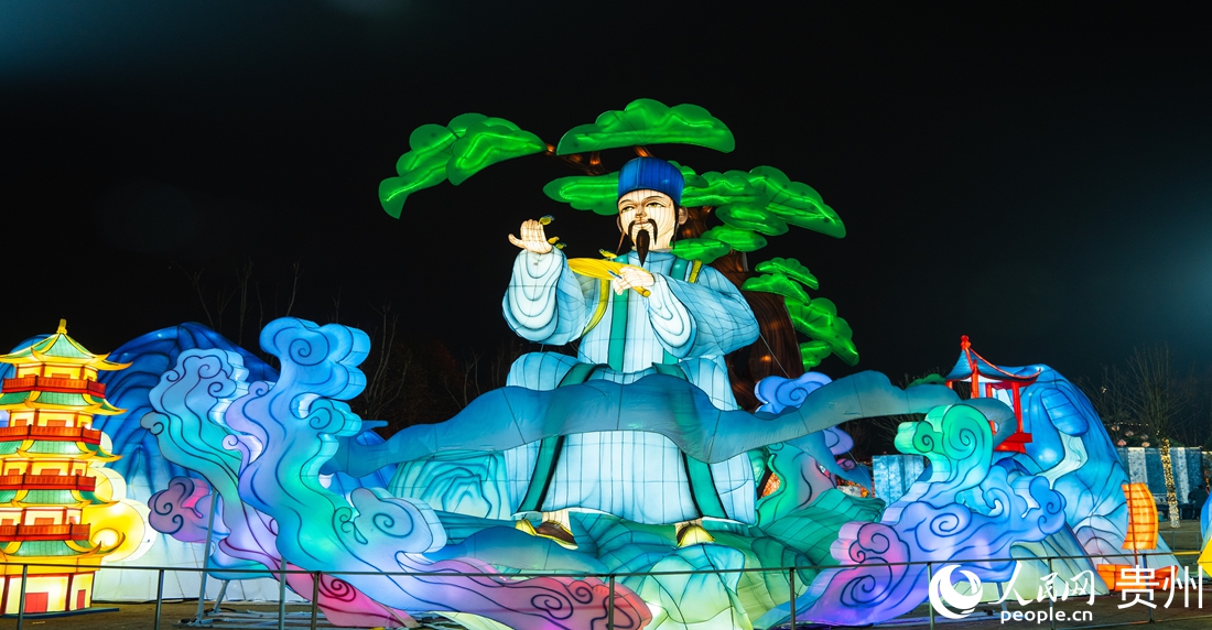 2025觀山湖春節燈會廟市現場。人民網陽茜攝