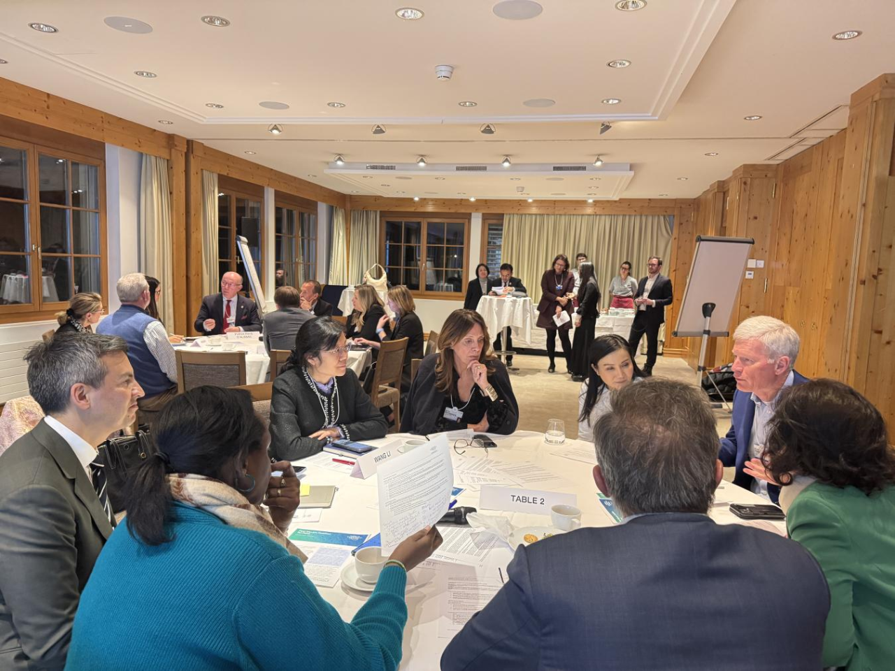 參加先行者聯盟領導人會議食品工業組分組討論。茅臺集團供圖