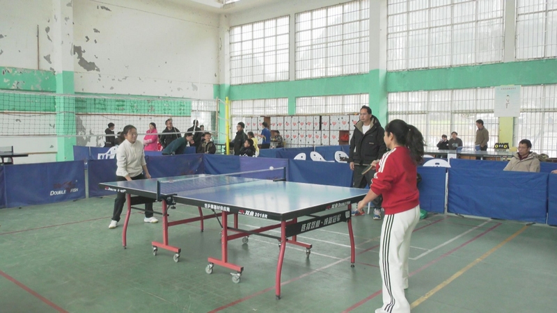 乒乓球比賽。