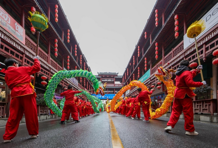 5“非遺展匠心·文化啟新程”巡游展演。