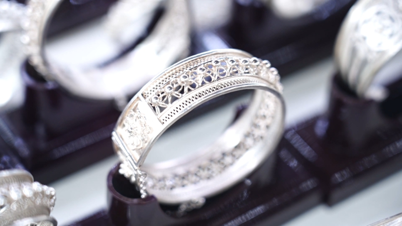 屯堡銀飾，融合多元文化的非遺瑰寶。