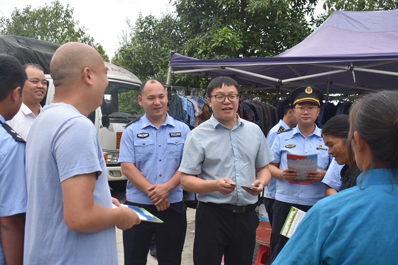 圖為聯合開展普法宣傳活動。