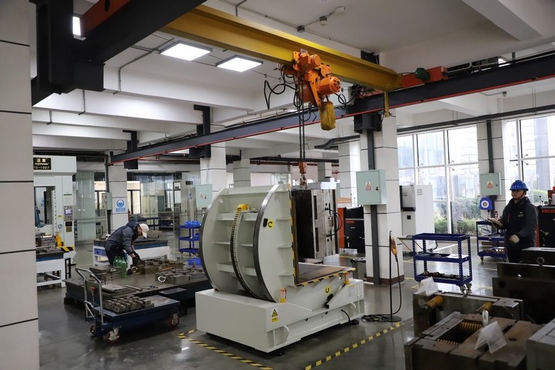 修文企業：加足馬力促生產 乘借“東風”謀發展。