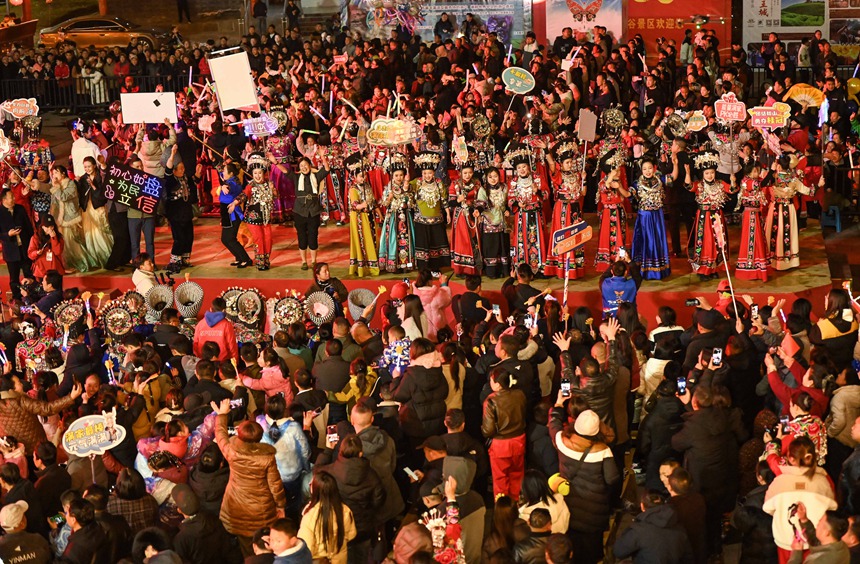 3月29日，松桃村晚的活動現場。 